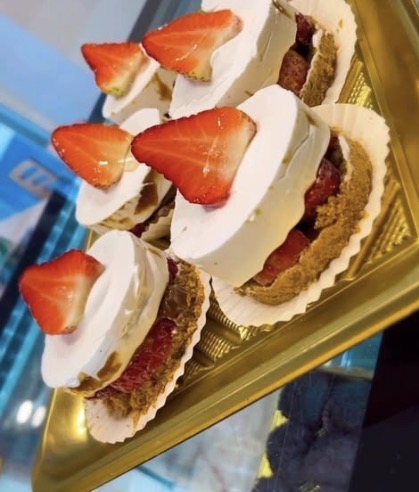 Tarteletes de morango com chantilly